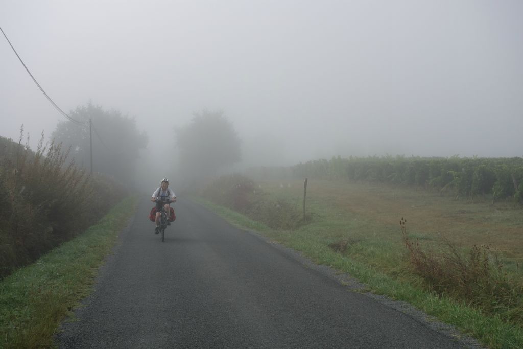 Brumes matinales pour rejoindre La Sauve